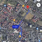 Gemuetliche Helle Dach-wohnung In Frankfurt