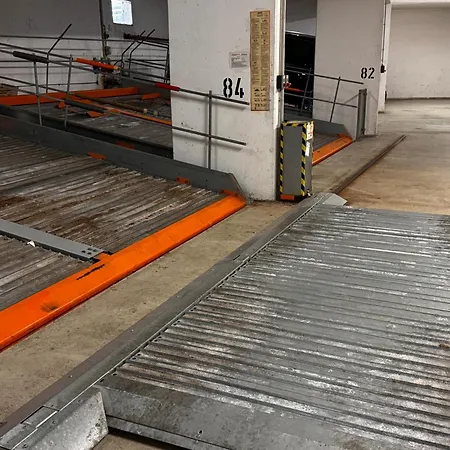 Gemuetliche Helle Dach-wohnung In Frankfurt Apartament