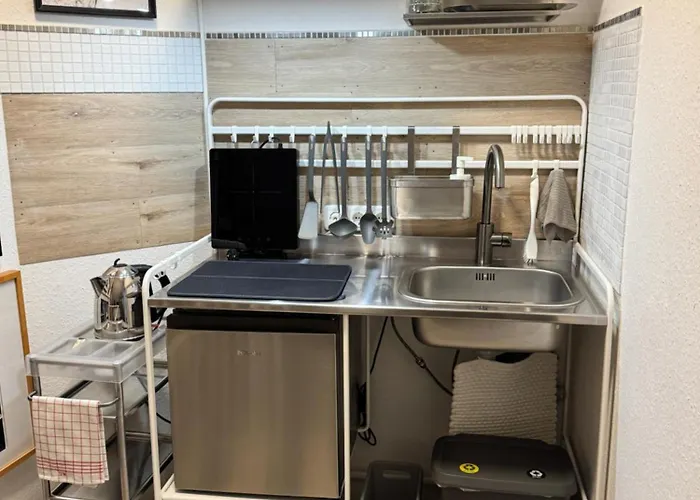 Gemuetliche Helle Dach-wohnung In Frankfurt Франкфурт-на-Майне